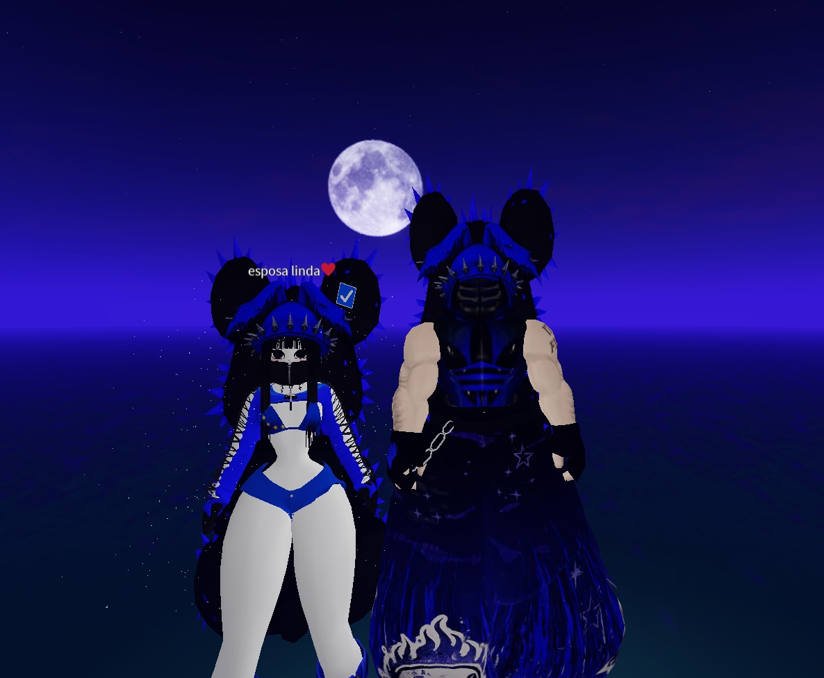 Casal em avatar azul